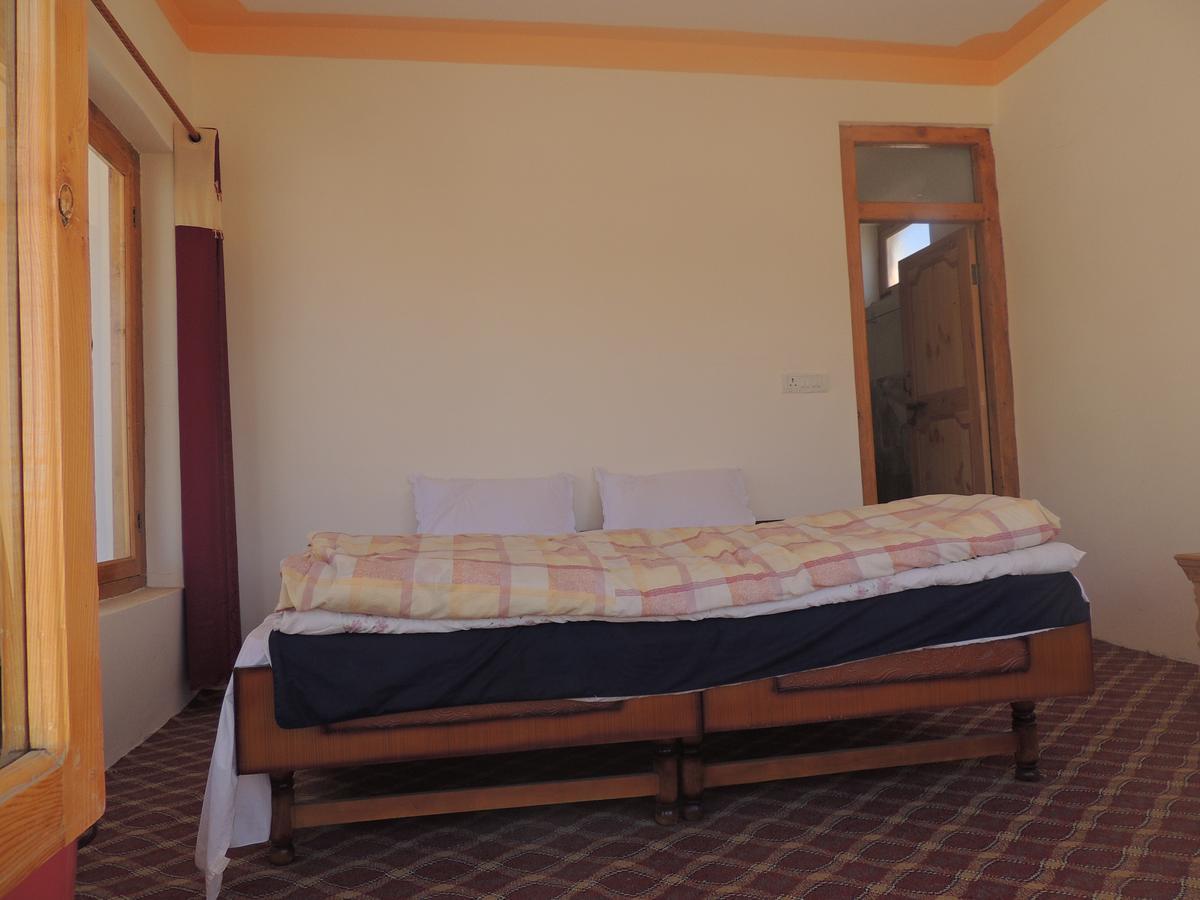 Babu Guest House Leh Extérieur photo